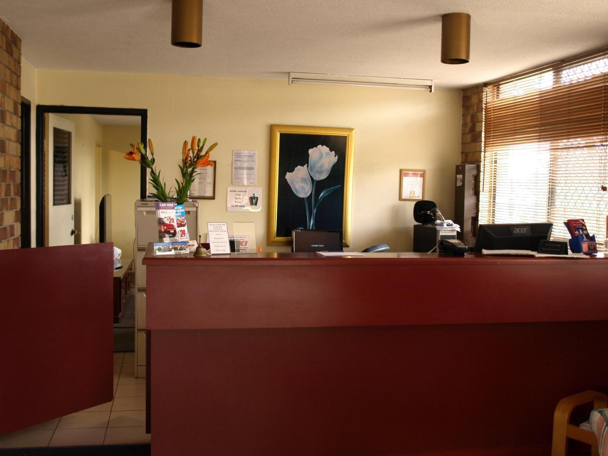 Lancaster Court Motel Бризбейн Екстериор снимка